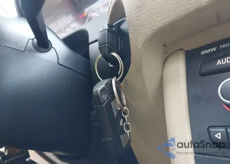 2014 BMW X1 Sdrive28I z USA, uszkodzony, nr VIN WBAVM1C58EVW52959